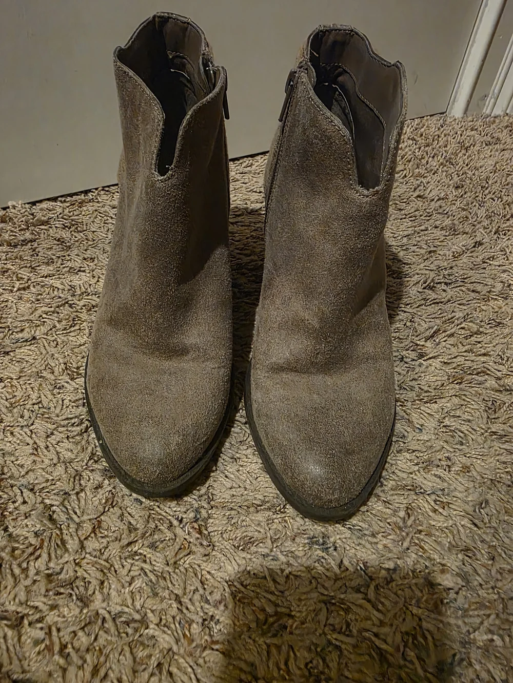 Women’s Suede Ankle Boot in Taupe